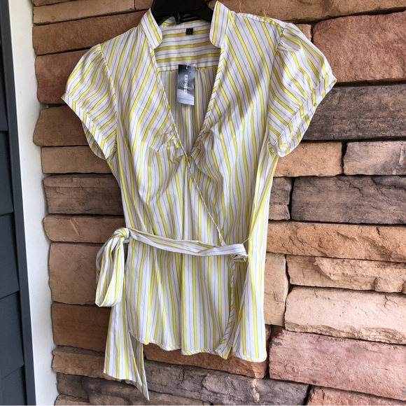 Express white yellow stripe cap short sleeve blouse NWT Large - Picture 5 of 14